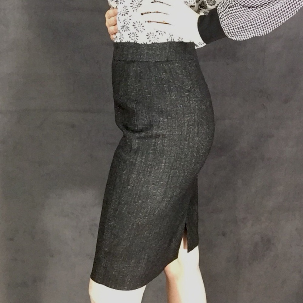 Ann Taylor pencil work skirt - Picture 2 of 6
